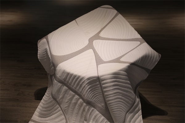 高檔針織布是服裝的理想面料