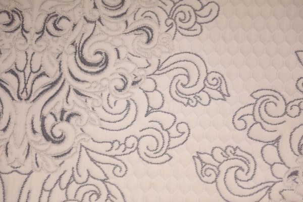 簡(jiǎn)約花瓣針織空氣層